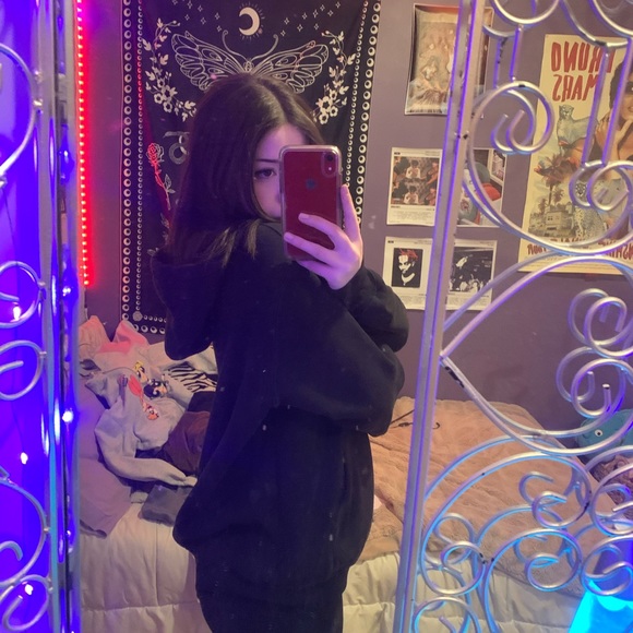 H&M - black Tribeca hoodie. - Picture 5 of 6